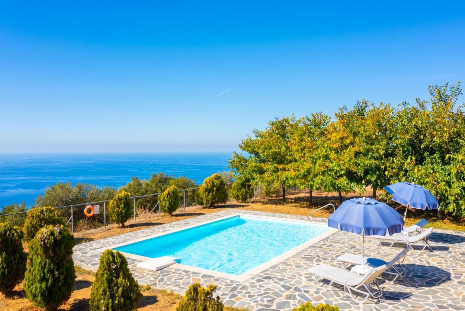 Villa Aetos Vasilikiádhes Exteriör bild